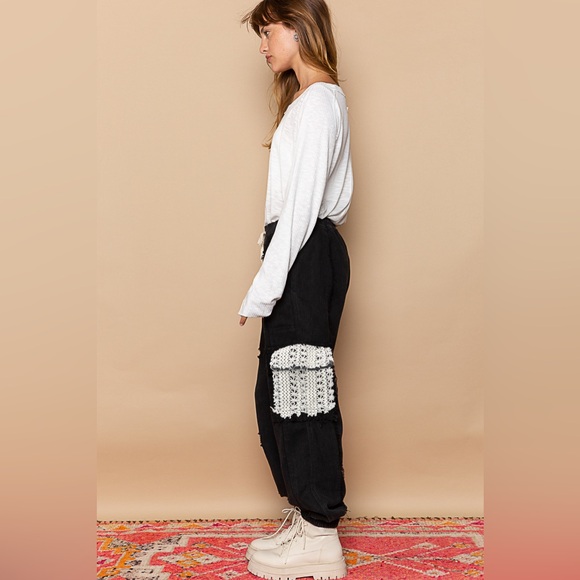 🏝️ POL “Rebel Crochet Joggers” | Black - Picture 3 of 7